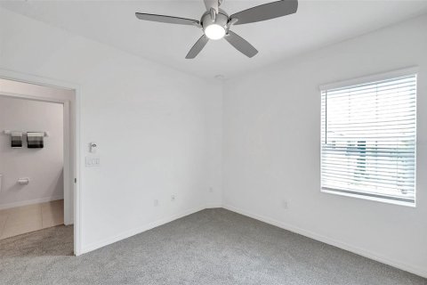 Townhouse in Fish Hawk, Florida 3 bedrooms, 165.37 sq.m. № 1575309 - photo 29