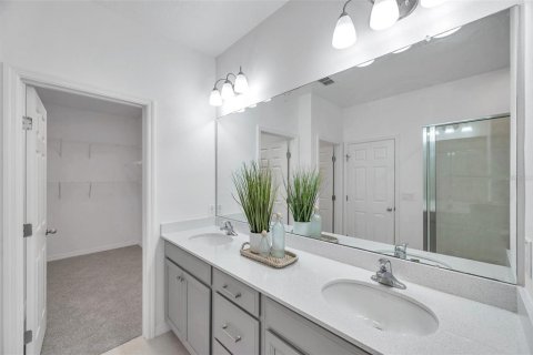 Townhouse in Fish Hawk, Florida 3 bedrooms, 165.37 sq.m. № 1575309 - photo 23