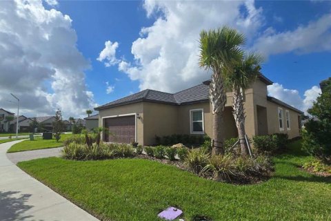 House in San Antonio, Florida 3 bedrooms, 164.44 sq.m. № 2226849 - photo 2