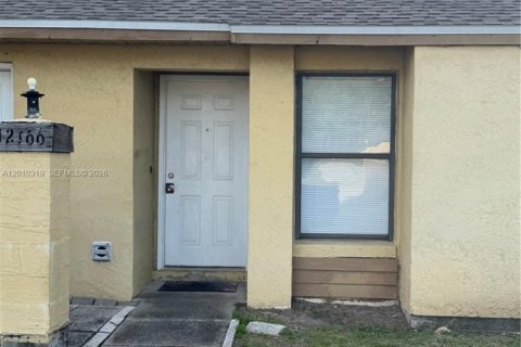 House in Orlando, Florida 2 bedrooms № 2073139 - photo 3
