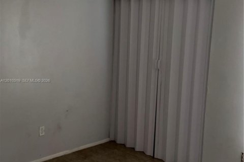 House in Orlando, Florida 2 bedrooms № 2073139 - photo 13