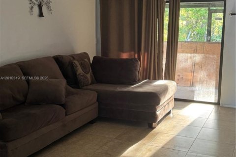 House in Orlando, Florida 2 bedrooms № 2073139 - photo 11