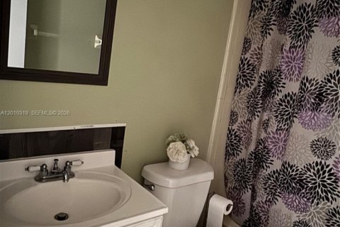 House in Orlando, Florida 2 bedrooms № 2073139 - photo 16