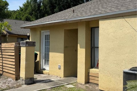 House in Orlando, Florida 2 bedrooms № 2073139 - photo 4