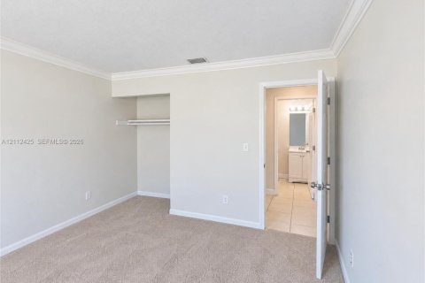 Villa ou maison à vendre à Port St. Lucie, Floride: 4 chambres, 130.81 m2 № 2431390 - photo 13