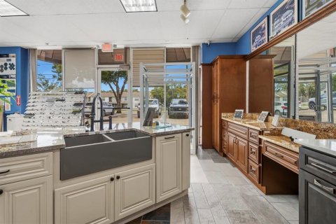 Commercial property in Winter Park, Florida 821.53 sq.m. № 2378204 - photo 8