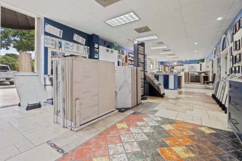 Commercial property in Winter Park, Florida 821.53 sq.m. № 2378204 - photo 14