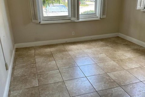 Condo in Pompano Beach, Florida, 2 bedrooms  № 2082159 - photo 12