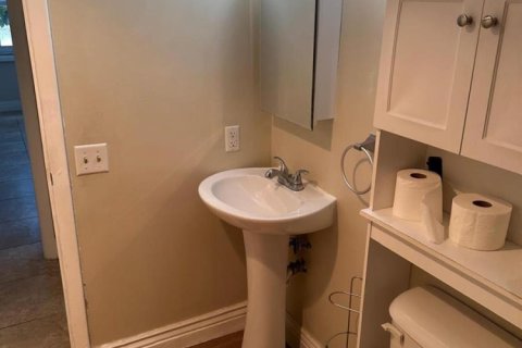 Condo in Pompano Beach, Florida, 2 bedrooms  № 2082159 - photo 19