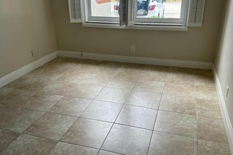 Condo in Pompano Beach, Florida, 2 bedrooms  № 2082159 - photo 17