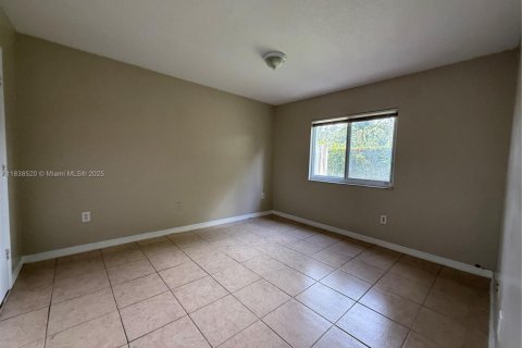 Condo in Homestead, Florida, 3 bedrooms  № 1888914 - photo 13