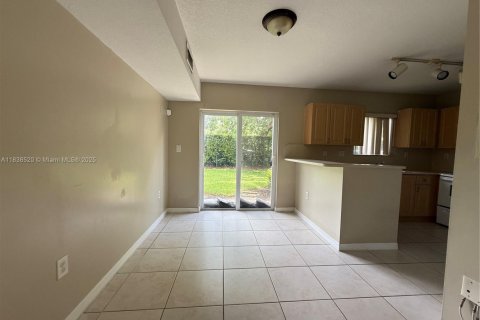 Condo in Homestead, Florida, 3 bedrooms  № 1888914 - photo 12