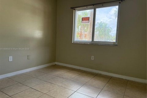 Condo in Homestead, Florida, 3 bedrooms  № 1888914 - photo 8