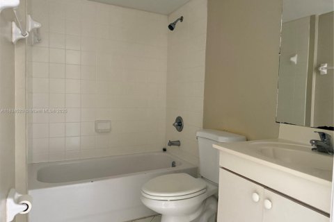Condo in Homestead, Florida, 3 bedrooms  № 1888914 - photo 10