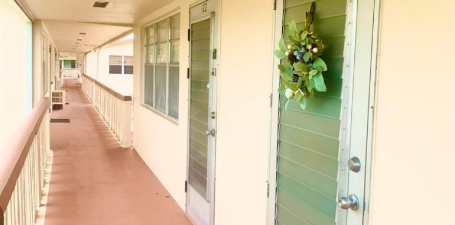 Condo in West Palm Beach, Florida, 1 bedroom  № 2158387