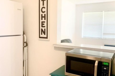 Condo in West Palm Beach, Florida, 1 bedroom  № 2158387 - photo 5