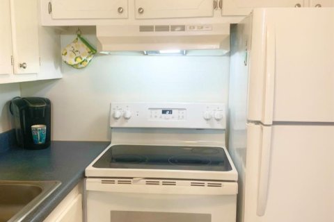 Condo in West Palm Beach, Florida, 1 bedroom  № 2158387 - photo 6
