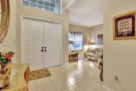 Купить виллу или дом в Уэстон, Флорида 5 спален, 392.51м2, № 1971425 - фото 15