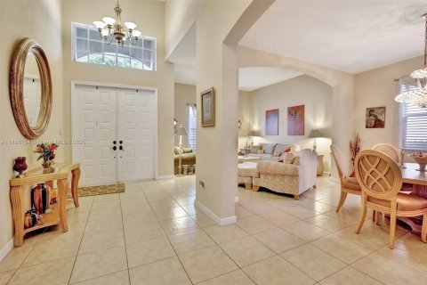 Купить виллу или дом в Уэстон, Флорида 5 спален, 392.51м2, № 1971425 - фото 14