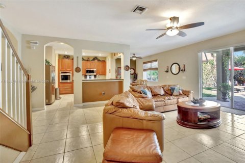 Купить виллу или дом в Уэстон, Флорида 5 спален, 392.51м2, № 1971425 - фото 20