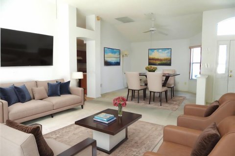 Villa ou maison à vendre à The Villages, Floride: 2 chambres, 115.94 m2 № 1719167 - photo 8