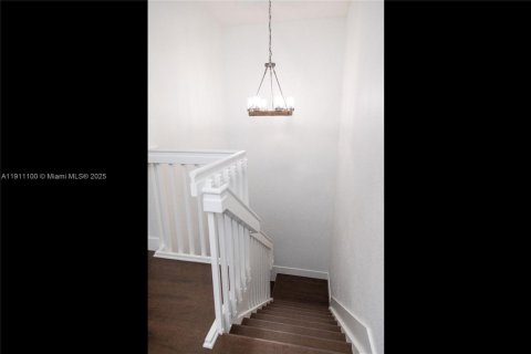 Adosado en venta en Doral, Florida, 4 dormitorios, 211.54 m2 № 1974861 - foto 20