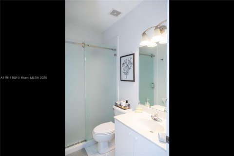 Adosado en venta en Doral, Florida, 4 dormitorios, 211.54 m2 № 1974861 - foto 19