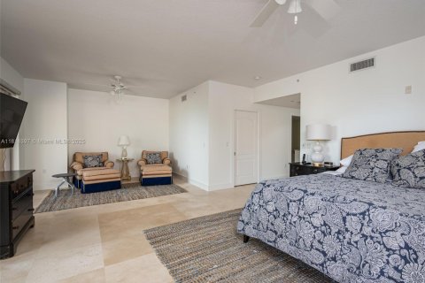 Condo in Hollywood, Florida, 3 bedrooms  № 1776249 - photo 12