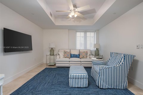Condo in Hollywood, Florida, 3 bedrooms  № 1776249 - photo 9