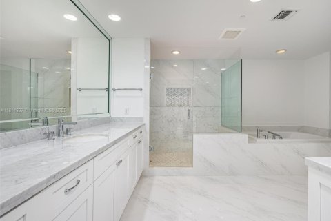 Condo in Hollywood, Florida, 3 bedrooms  № 1776249 - photo 15