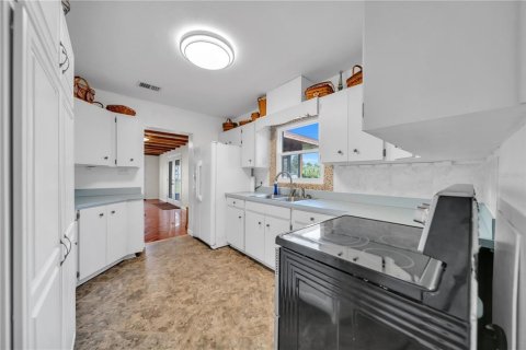 House in Haines City, Florida 2 bedrooms, 127.09 sq.m. № 1913200 - photo 24