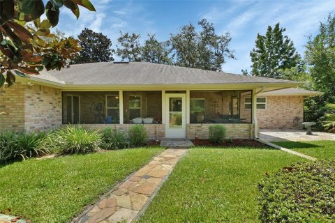 House in DeLand, Florida 3 bedrooms, 192.96 sq.m. № 1894422 - photo 3
