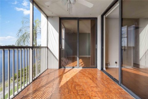 Copropriété à vendre à Oakland Park, Floride: 2 chambres, 85.47 m2 № 1995748 - photo 19