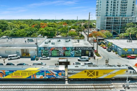 Magasin à Fort Lauderdale, Floride № 1230272