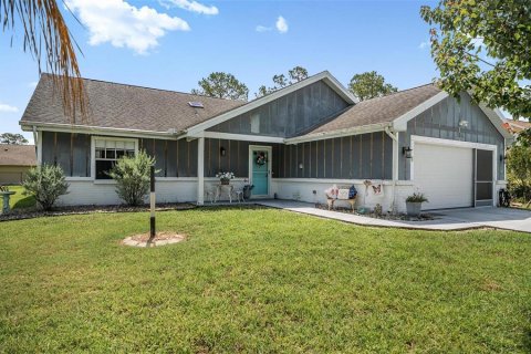 House in Palm Coast, Florida 3 bedrooms, 159.61 sq.m. № 2130109