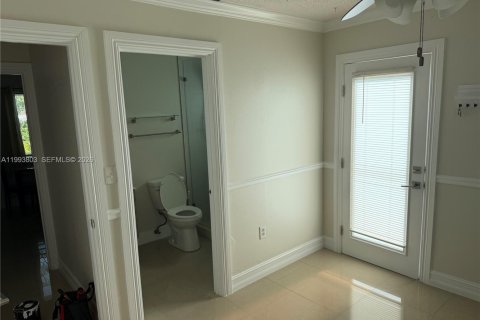 Immobilier commercial à Miami, Floride 1 chambre, 29.26 m2 № 2091082