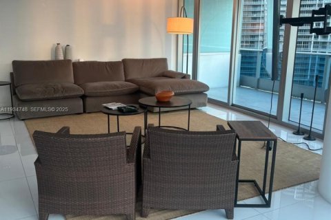 Condominio en alquiler en Miami, Florida, 2 dormitorios, 142.98 m2 № 1992938 - foto 10