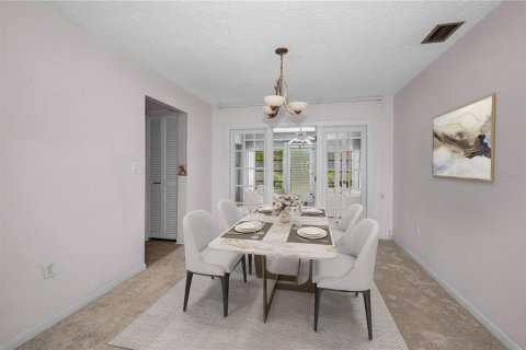 House in Pinellas Park, Florida 2 bedrooms, 117.06 sq.m. № 1760520 - photo 8