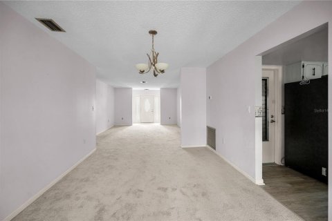 House in Pinellas Park, Florida 2 bedrooms, 117.06 sq.m. № 1760520 - photo 9