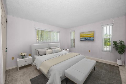House in Pinellas Park, Florida 2 bedrooms, 117.06 sq.m. № 1760520 - photo 22