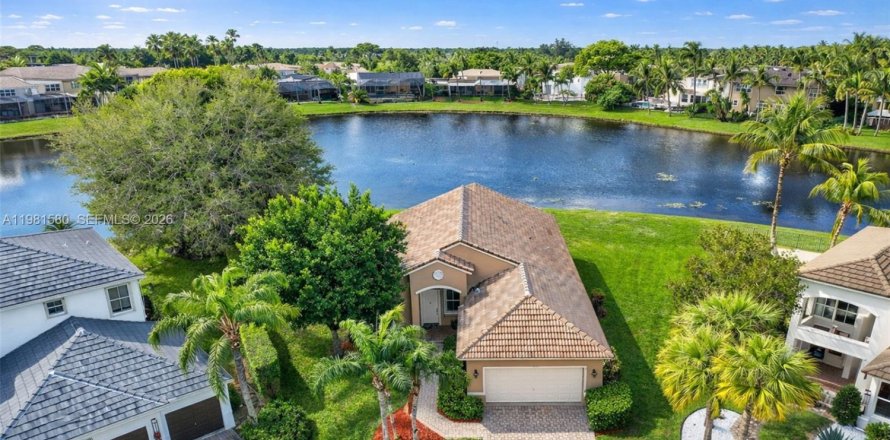 Дом в Лейк-Уорт, Флорида 3 спальни, 173.17м2 № 2043455