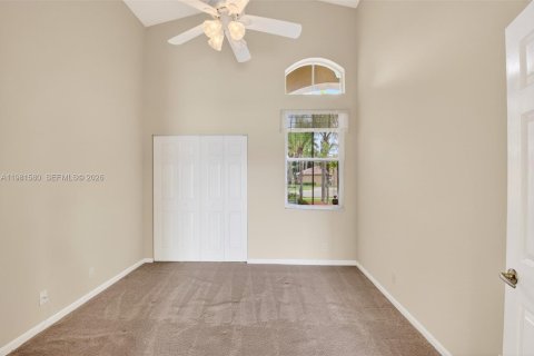 Купить виллу или дом в Лейк-Уорт, Флорида 3 спальни, 173.17м2, № 2043455 - фото 24