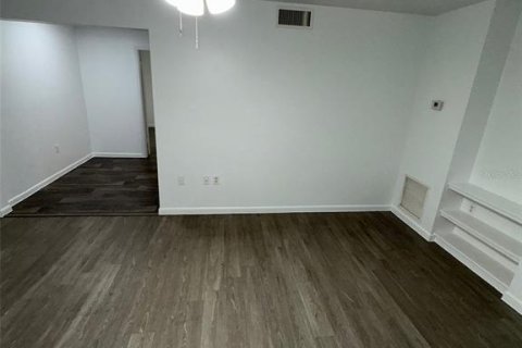 Apartamento en alquiler en Ocala, Florida, 1 dormitorio, 72 m2 № 1720775 - foto 4