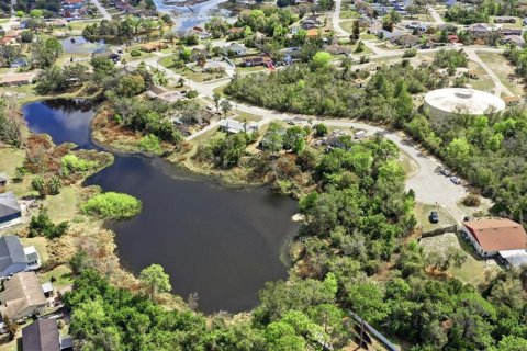 Terreno en venta en Deltona, Florida № 2167116 - foto 16