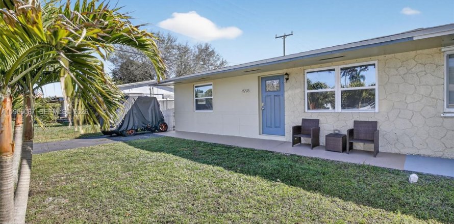 Дом в Купер-Сити, Флорида 2 спальни, 92.07м2 № 2027888