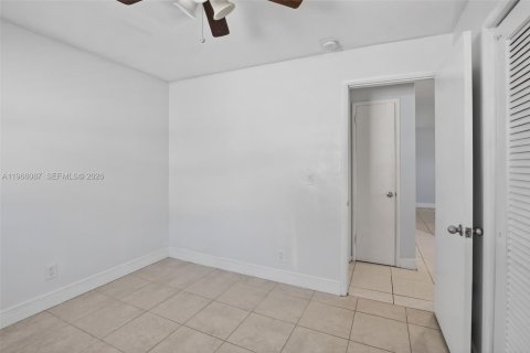 Купить виллу или дом в Купер-Сити, Флорида 2 спальни, 92.07м2, № 2027888 - фото 15