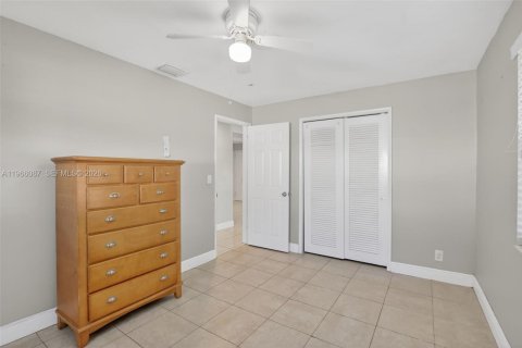 Купить виллу или дом в Купер-Сити, Флорида 2 спальни, 92.07м2, № 2027888 - фото 24