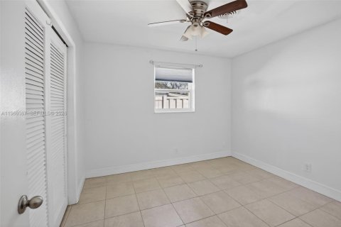 Купить виллу или дом в Купер-Сити, Флорида 2 спальни, 92.07м2, № 2027888 - фото 13