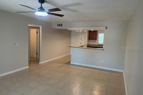 Copropriété à louer à Tampa, Floride: 2 chambres, 83.8 m2 № 2225176 - photo 16