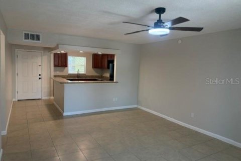Copropriété à louer à Tampa, Floride: 2 chambres, 83.8 m2 № 2225176 - photo 15